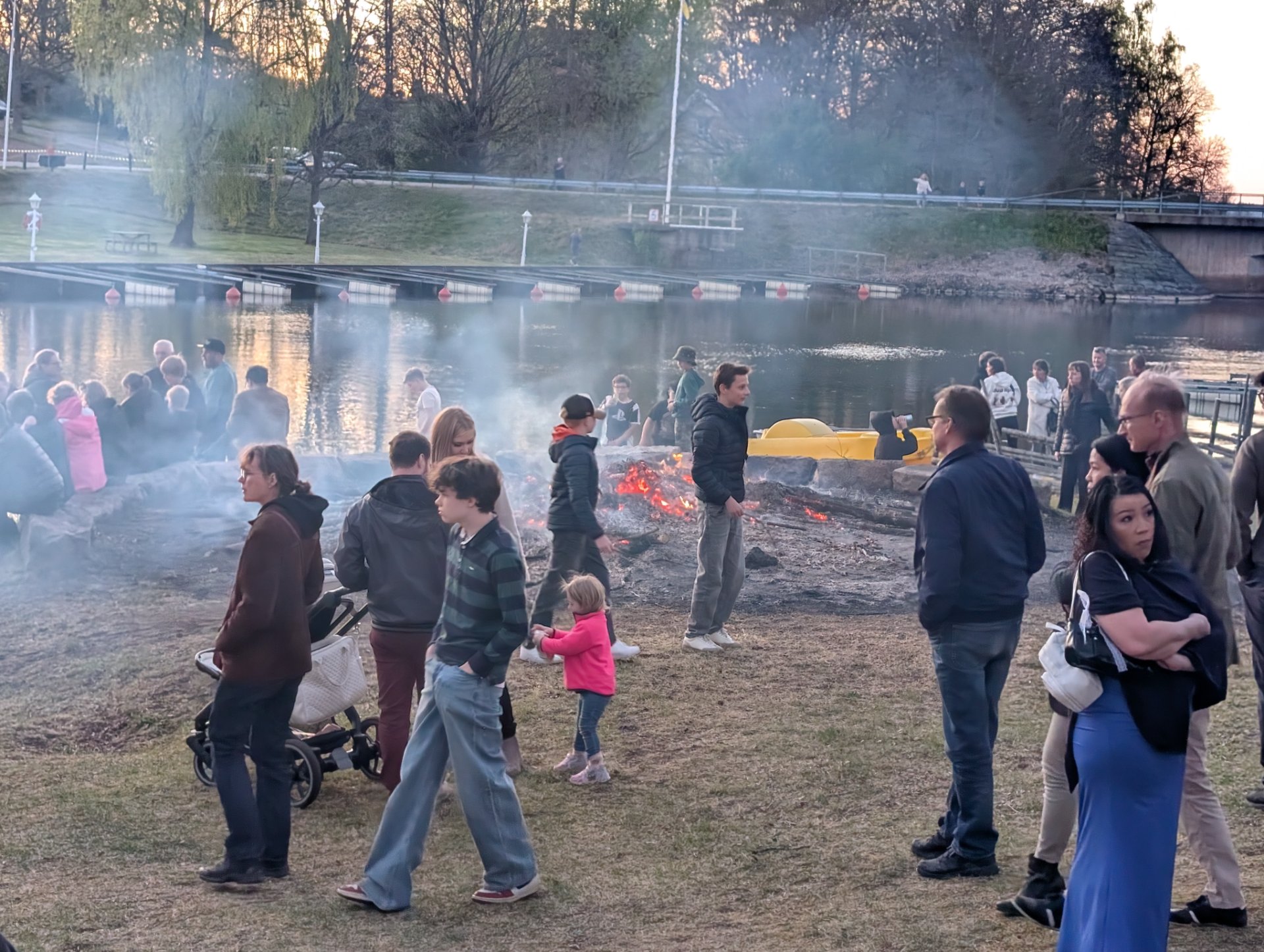 📸 Photo bingo: A fire
