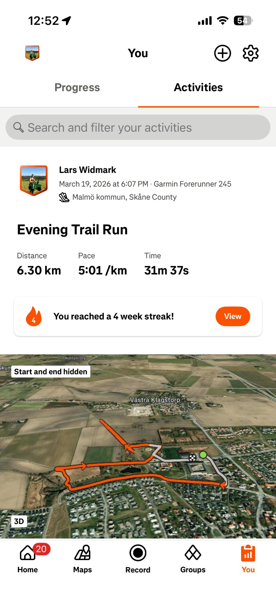 Evening trail run covering 6.30 km in 31 minutes 37 seconds at a pace of 5:01/km, tracked via Garmin Forerunner 245 in Malmö, Sweden. Great work maintaining a 4-week running streak!