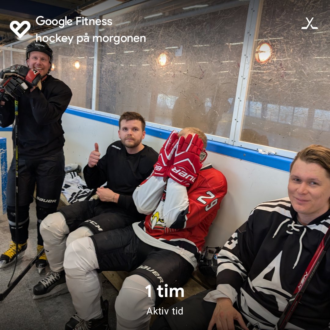 An awesome morning ice hockey session! This group enjoyed competitive hockey on the ice, a fantastic full-body cardio workout that builds endurance and agility.