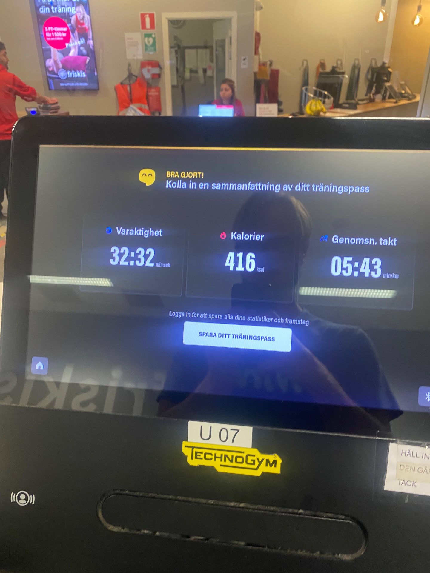 Great cardio session at TechnoGym! This workout clocked 32 minutes and 32 seconds of active time, burning 416 calories with an average heart rate of 5 minutes 43 seconds per kilometer.